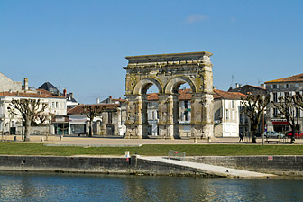 arc de Germanicus à Saintes